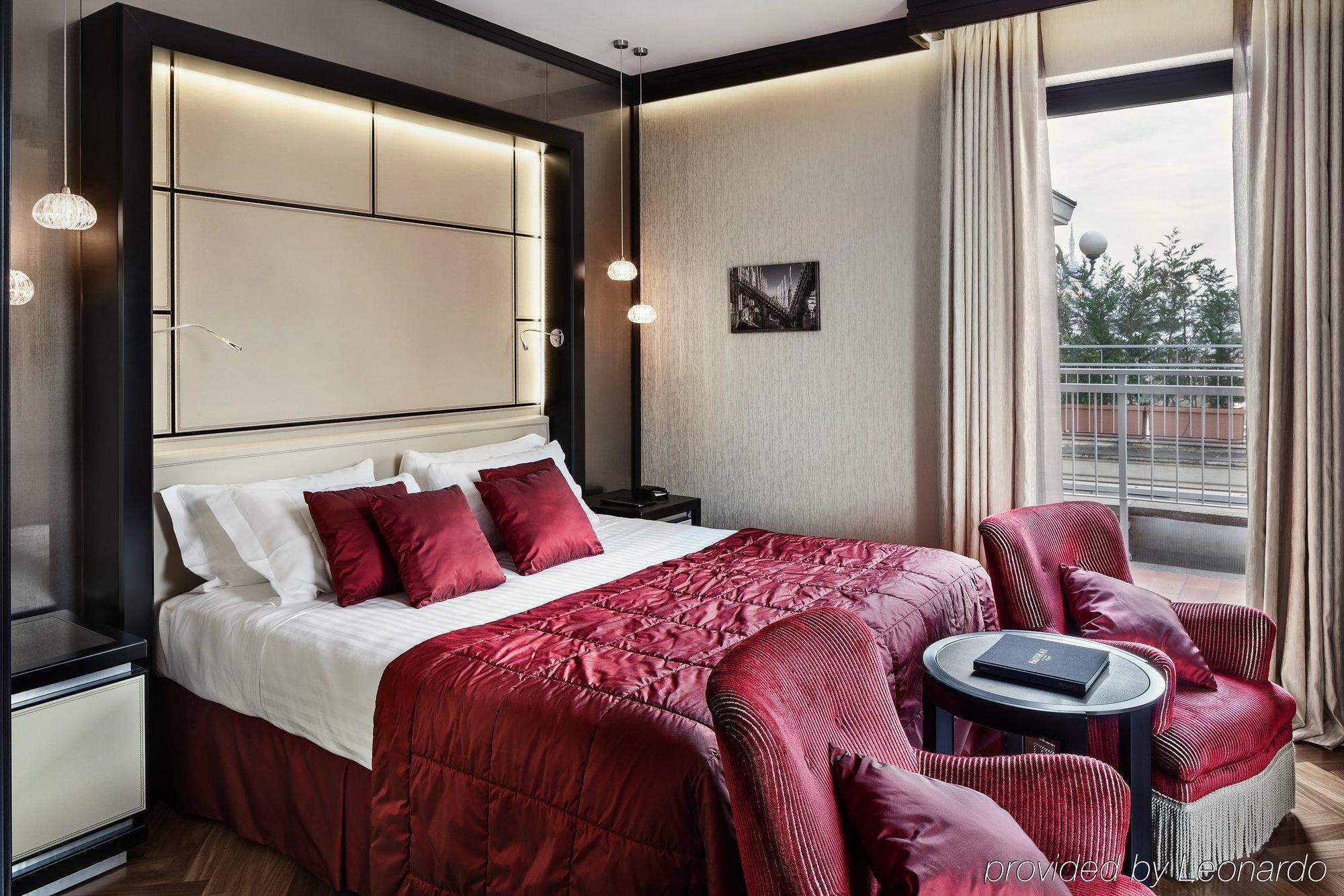 Baglioni Hotel Carlton - The Leading Hotels Of The World Милано Екстериор снимка