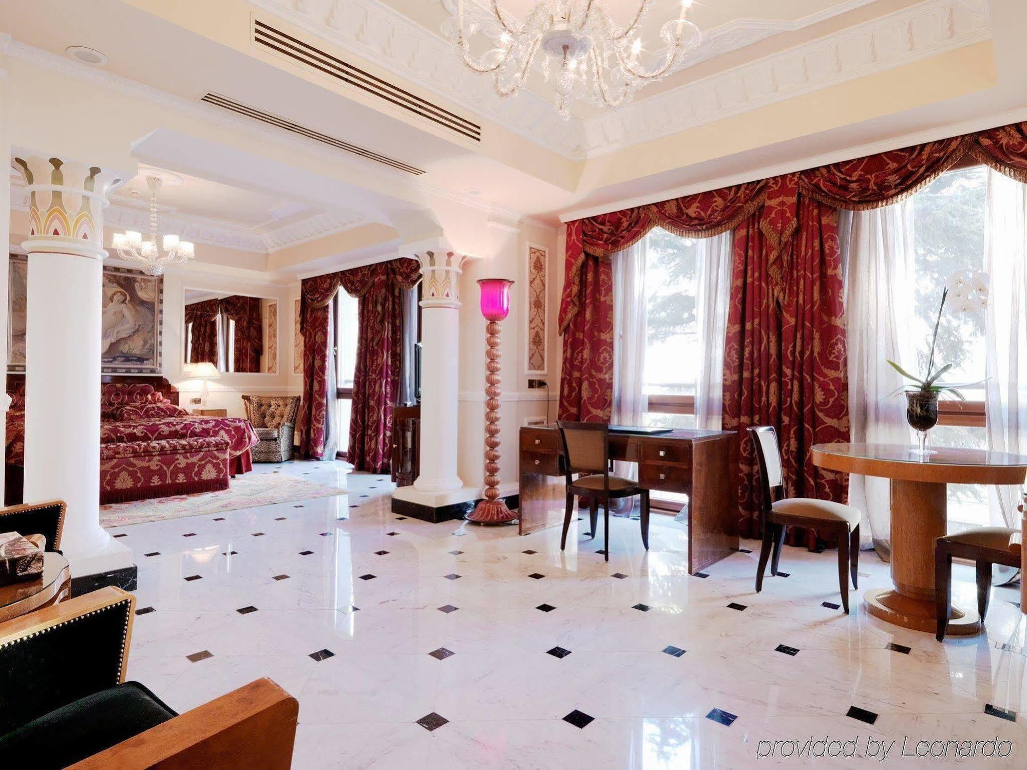 Baglioni Hotel Carlton - The Leading Hotels Of The World Милано Стая снимка