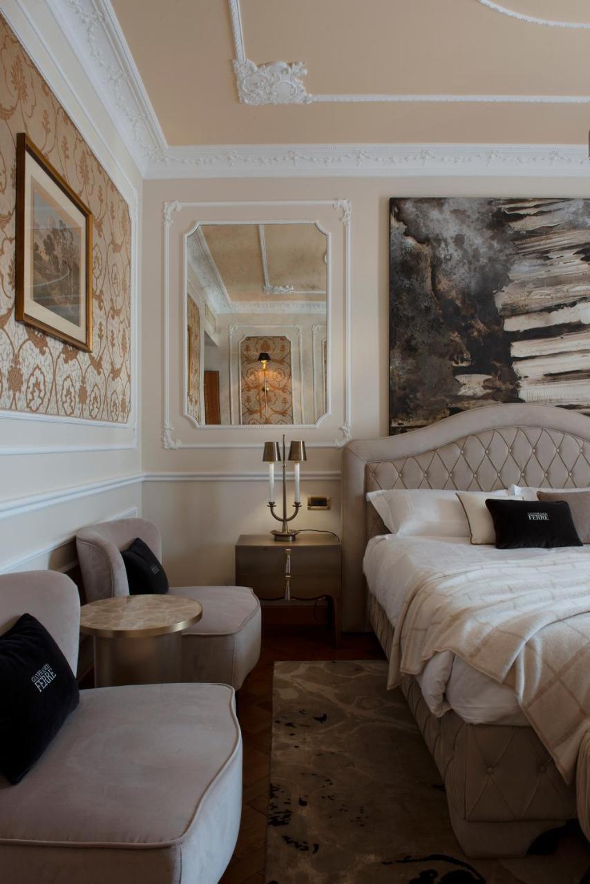 Baglioni Hotel Carlton - The Leading Hotels Of The World Милано Екстериор снимка